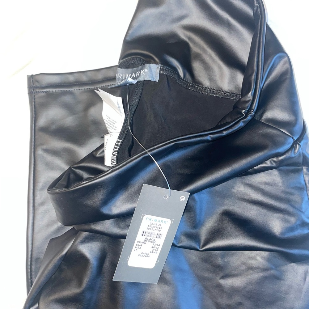 Medium black leather leggings